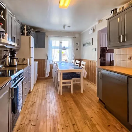 Prázdninový dům Front In With House Sea View Vanvik
